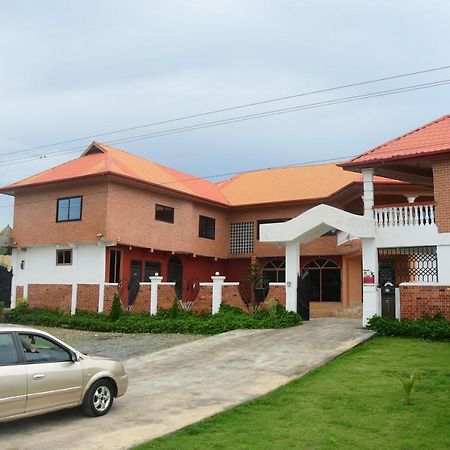 Odo So Royal Hotel Akosombo Exterior photo