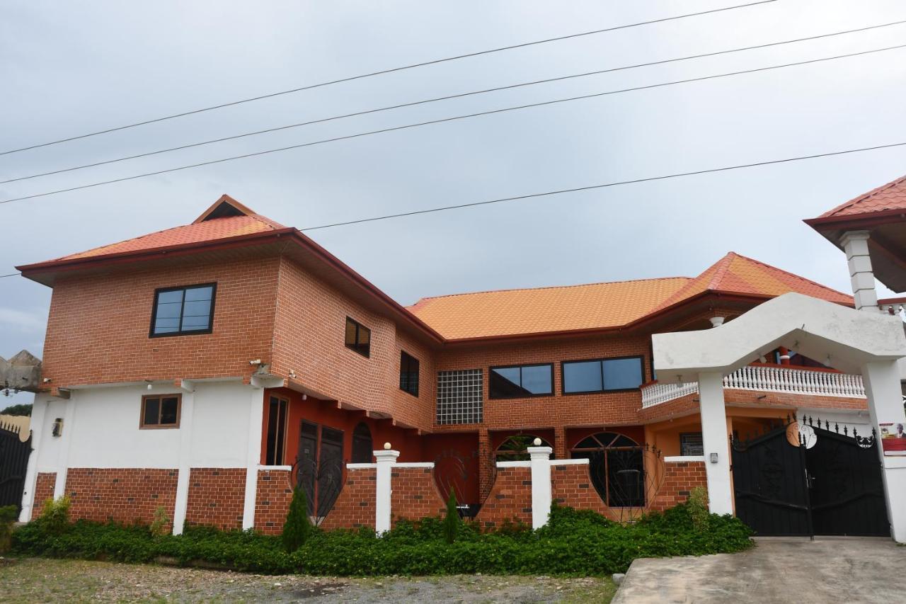 Odo So Royal Hotel Akosombo Exterior photo