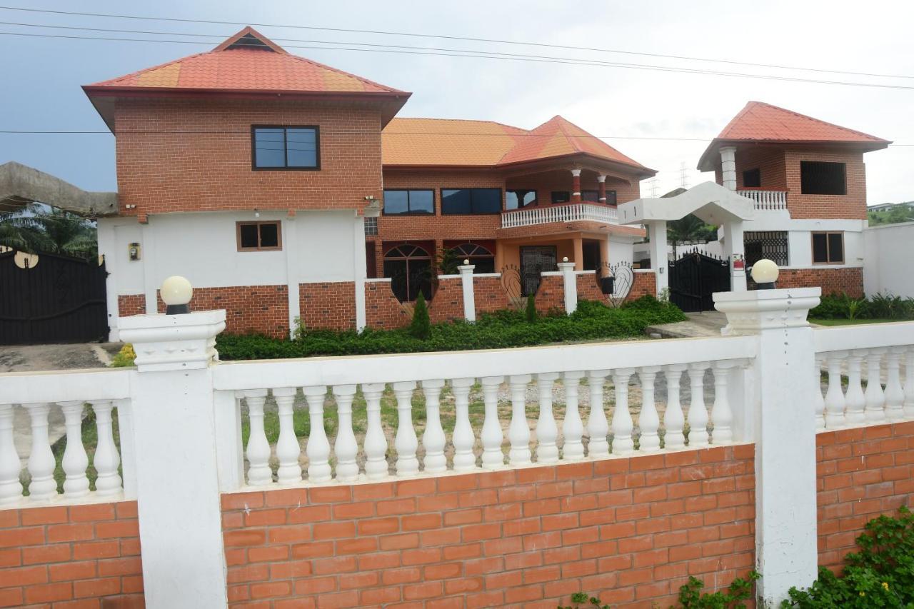 Odo So Royal Hotel Akosombo Exterior photo