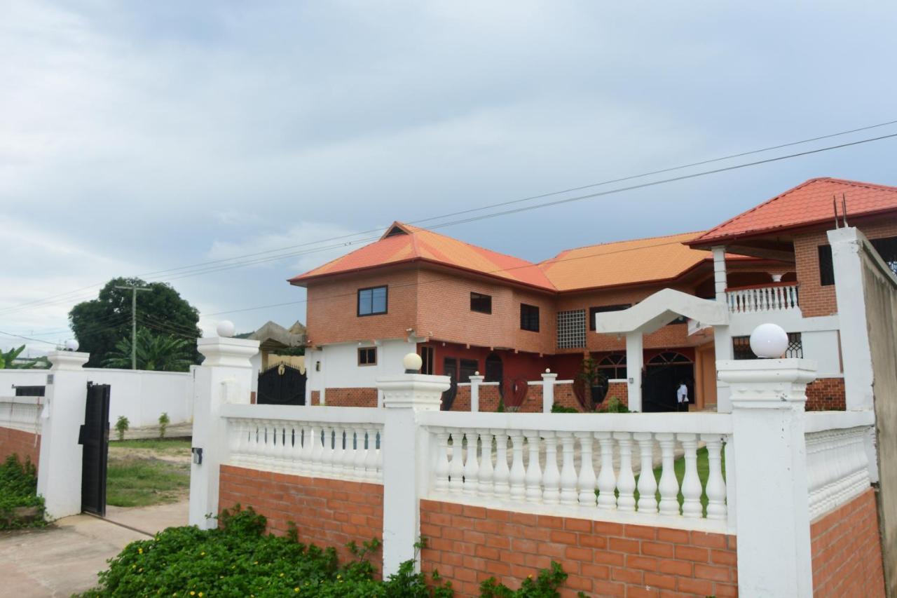 Odo So Royal Hotel Akosombo Exterior photo